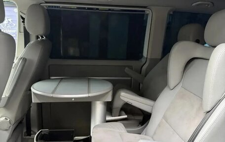 Volkswagen Multivan T5, 2014 год, 2 600 000 рублей, 21 фотография