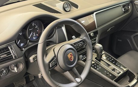Porsche Macan I рестайлинг, 2025 год, 11 595 000 рублей, 21 фотография