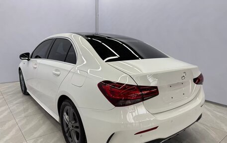 Mercedes-Benz A-Класс, 2021 год, 1 950 000 рублей, 6 фотография