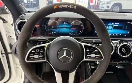 Mercedes-Benz A-Класс, 2021 год, 1 950 000 рублей, 14 фотография