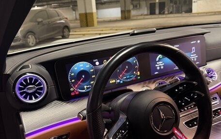 Mercedes-Benz E-Класс, 2021 год, 5 350 000 рублей, 15 фотография