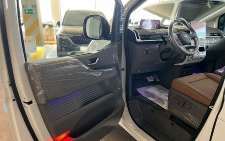 Hyundai Staria, 2025 год, 7 999 000 рублей, 3 фотография
