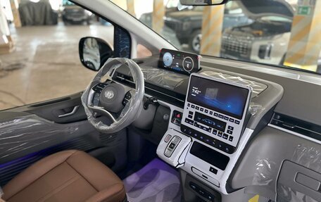 Hyundai Staria, 2025 год, 7 999 000 рублей, 15 фотография