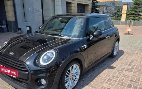 MINI Hatch, 2019 год, 1 950 000 рублей, 7 фотография