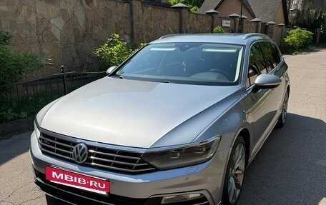 Volkswagen Passat B8 рестайлинг, 2017 год, 2 350 000 рублей, 3 фотография