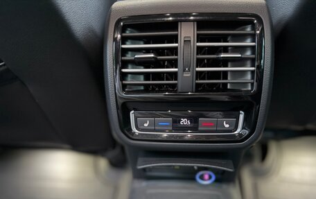 Volkswagen Passat B8 рестайлинг, 2017 год, 2 350 000 рублей, 18 фотография