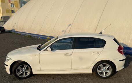 BMW 1 серия, 2009 год, 650 000 рублей, 4 фотография