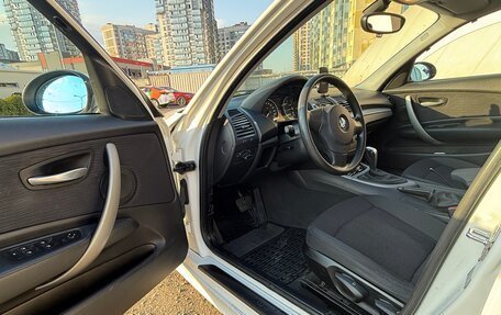 BMW 1 серия, 2009 год, 650 000 рублей, 13 фотография