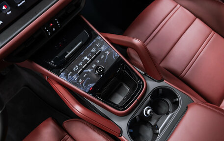 Porsche Cayenne III, 2026 год, 18 800 000 рублей, 15 фотография
