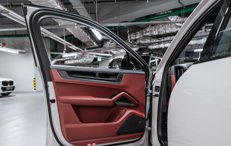 Porsche Cayenne III, 2026 год, 18 800 000 рублей, 36 фотография