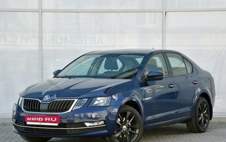 Skoda Octavia, 2017 год, 1 990 000 рублей, 2 фотография