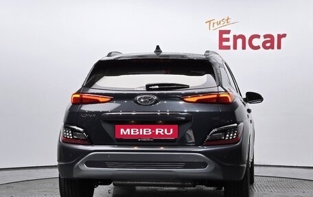 Hyundai Kona I, 2021 год, 1 672 000 рублей, 4 фотография