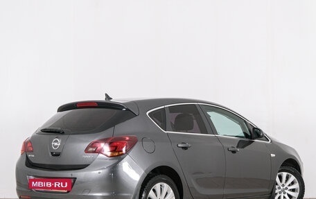 Opel Astra J, 2011 год, 769 000 рублей, 7 фотография