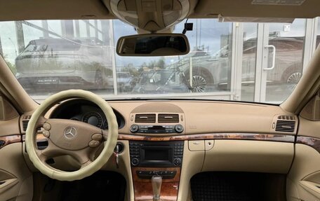 Mercedes-Benz E-Класс, 2008 год, 970 000 рублей, 9 фотография