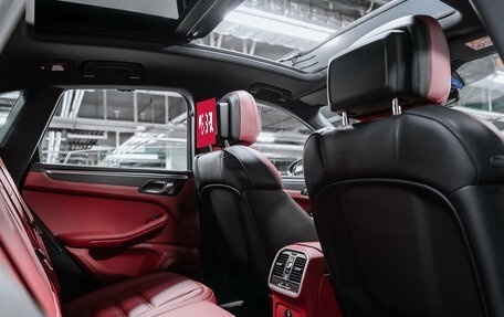 Porsche Macan I рестайлинг, 2026 год, 12 800 000 рублей, 2 фотография