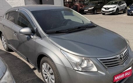 Toyota Avensis III рестайлинг, 2011 год, 1 000 000 рублей, 2 фотография