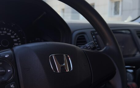 Honda Vezel, 2022 год, 1 420 000 рублей, 13 фотография