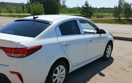 KIA Rio IV, 2018 год, 1 350 000 рублей, 4 фотография