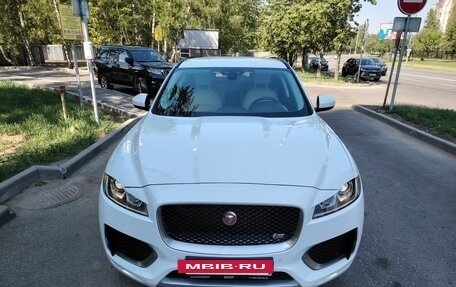 Jaguar F-Pace, 2016 год, 2 385 000 рублей, 4 фотография
