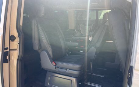Volkswagen Multivan T6 рестайлинг, 2017 год, 4 550 000 рублей, 5 фотография