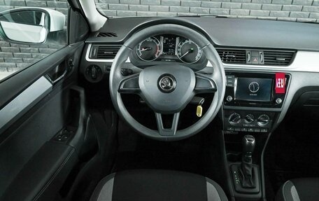 Skoda Rapid I, 2018 год, 1 560 000 рублей, 10 фотография