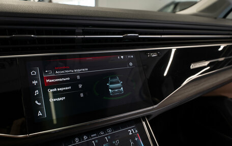 Audi Q7, 2020 год, 6 000 000 рублей, 28 фотография