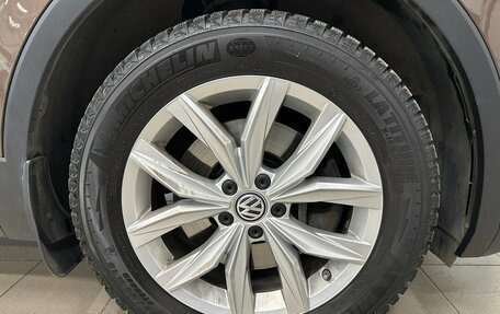 Volkswagen Tiguan II, 2017 год, 2 780 000 рублей, 19 фотография