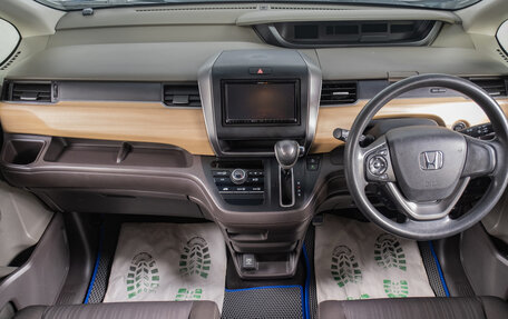 Honda Freed II, 2017 год, 1 529 000 рублей, 12 фотография