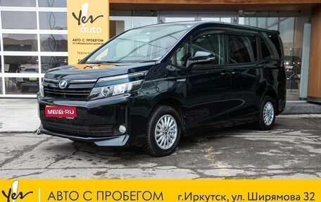 Toyota Voxy III, 2014 год, 1 749 000 рублей, 1 фотография