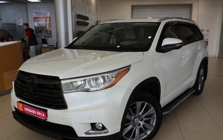 Toyota Highlander III, 2014 год, 2 890 000 рублей, 1 фотография