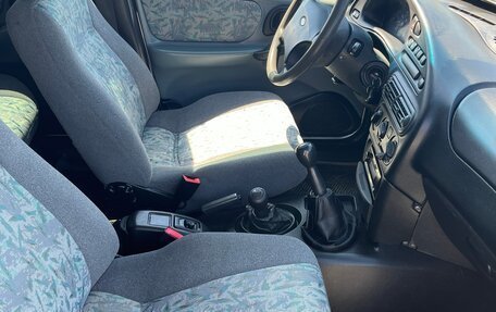 Chevrolet Niva I рестайлинг, 2003 год, 269 000 рублей, 7 фотография
