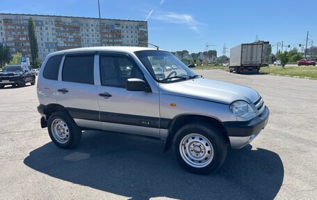 Chevrolet Niva I рестайлинг, 2003 год, 269 000 рублей, 2 фотография
