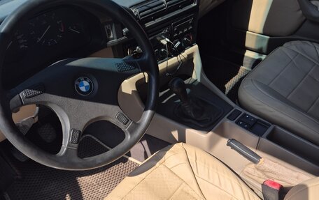 BMW 5 серия, 1991 год, 260 000 рублей, 15 фотография