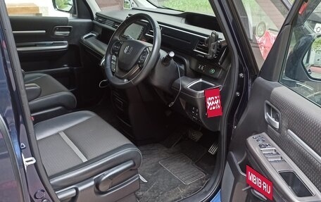 Honda Stepwgn IV, 2020 год, 2 750 000 рублей, 5 фотография