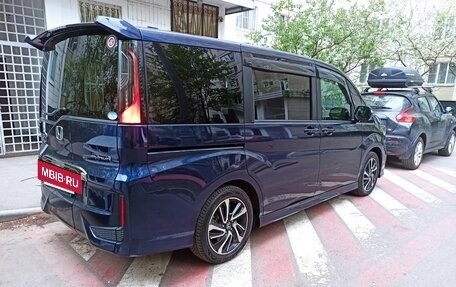 Honda Stepwgn IV, 2020 год, 2 750 000 рублей, 2 фотография