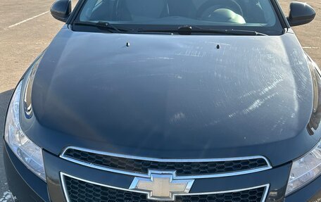 Chevrolet Cruze II, 2009 год, 550 000 рублей, 2 фотография