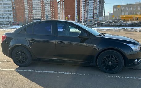 Chevrolet Cruze II, 2009 год, 550 000 рублей, 3 фотография