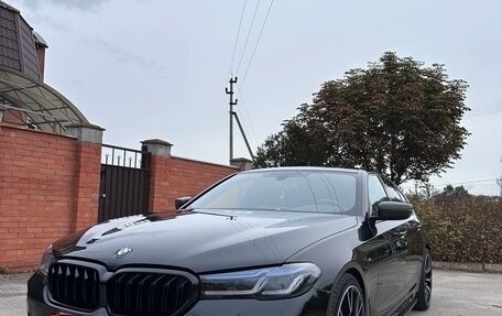BMW 5 серия, 2018 год, 4 500 000 рублей, 2 фотография