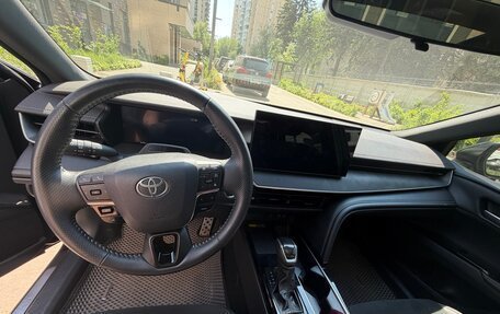 Toyota Camry, 2024 год, 3 950 000 рублей, 7 фотография