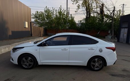 Hyundai Solaris II рестайлинг, 2017 год, 1 200 000 рублей, 11 фотография