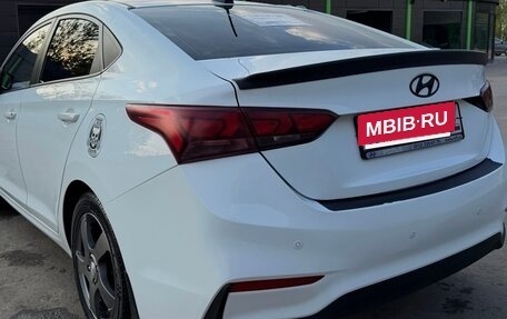 Hyundai Solaris II рестайлинг, 2017 год, 1 200 000 рублей, 12 фотография