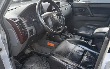 Mitsubishi Pajero III рестайлинг, 2000 год, 800 000 рублей, 8 фотография