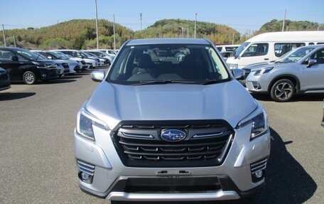 Subaru Forester, 2022 год, 2 100 000 рублей, 2 фотография