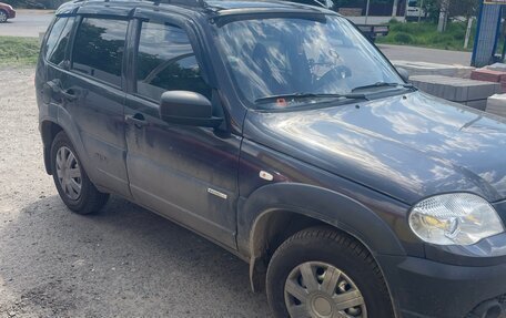 Chevrolet Niva I рестайлинг, 2012 год, 615 000 рублей, 2 фотография