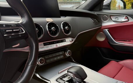 KIA Stinger I, 2019 год, 3 700 000 рублей, 10 фотография
