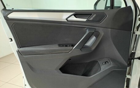 Volkswagen Tiguan II, 2020 год, 2 690 000 рублей, 19 фотография