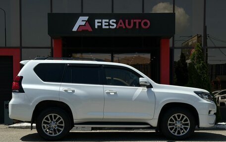 Toyota Land Cruiser Prado 150 рестайлинг 2, 2018 год, 4 700 000 рублей, 3 фотография