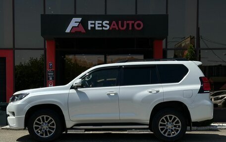 Toyota Land Cruiser Prado 150 рестайлинг 2, 2018 год, 4 700 000 рублей, 7 фотография