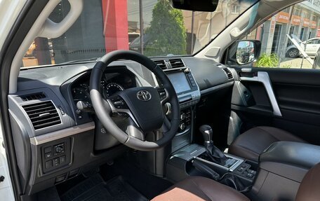 Toyota Land Cruiser Prado 150 рестайлинг 2, 2018 год, 4 700 000 рублей, 11 фотография