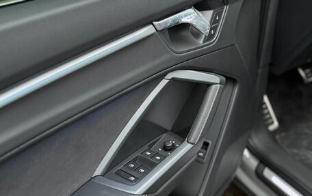 Audi Q3, 2022 год, 2 630 000 рублей, 21 фотография